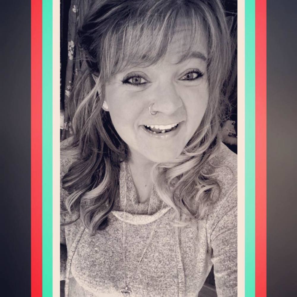 Meet your Posher, Vanessa